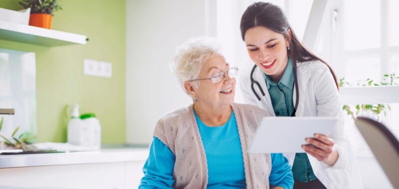 HealthLynked vs. Zocdoc: Revolutionizing Online Medical Appointments