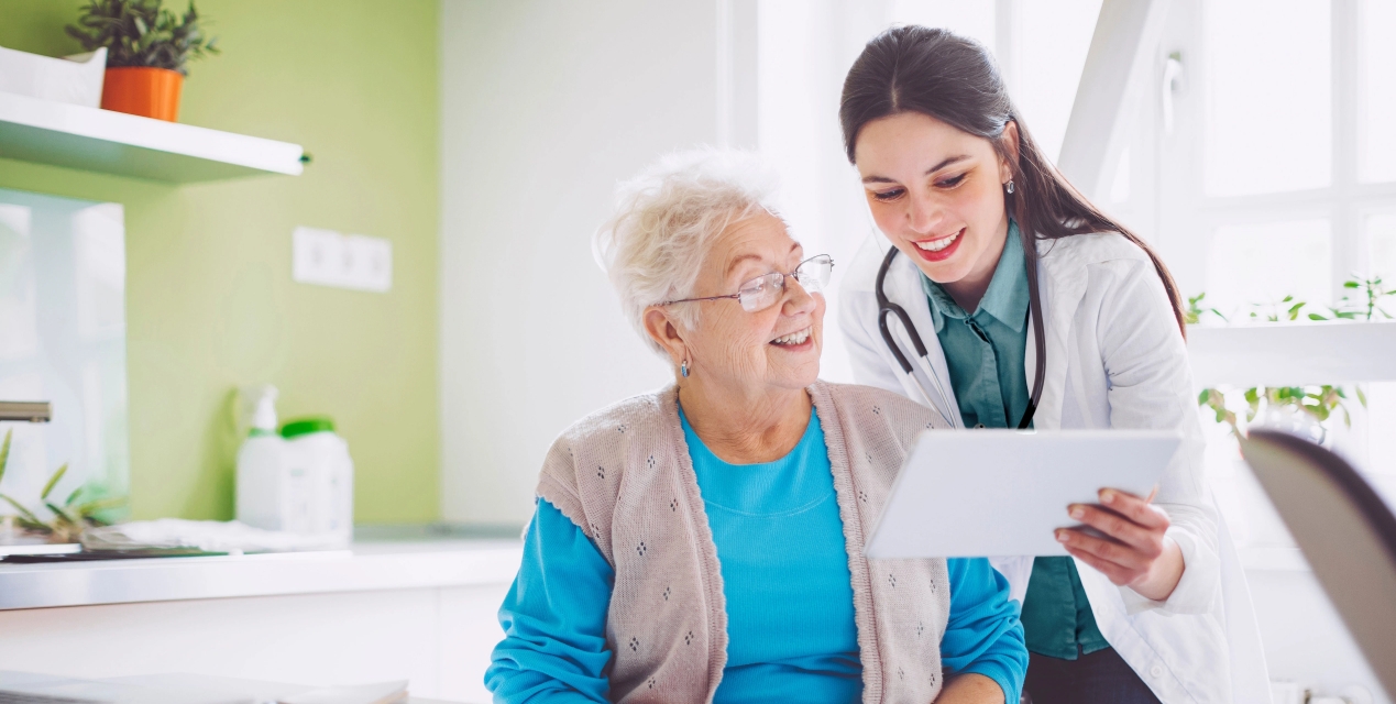 HealthLynked vs. Zocdoc: Revolutionizing Online Medical Appointments